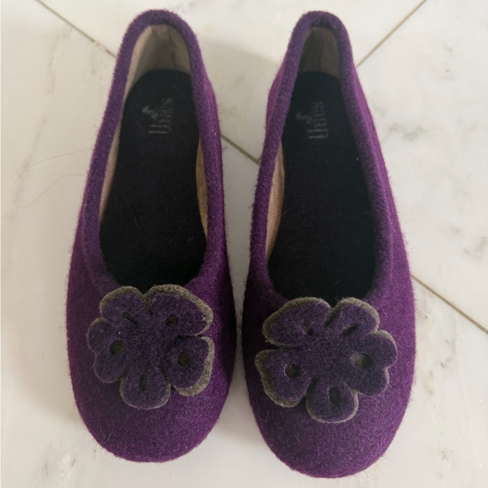 Thies women’s purple felt floral appliqué ballet flat shoes euro 38 US 7.5 EUC - Picture 4 of 10
